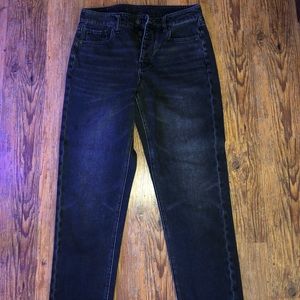 American Eagle High rise mom jeans